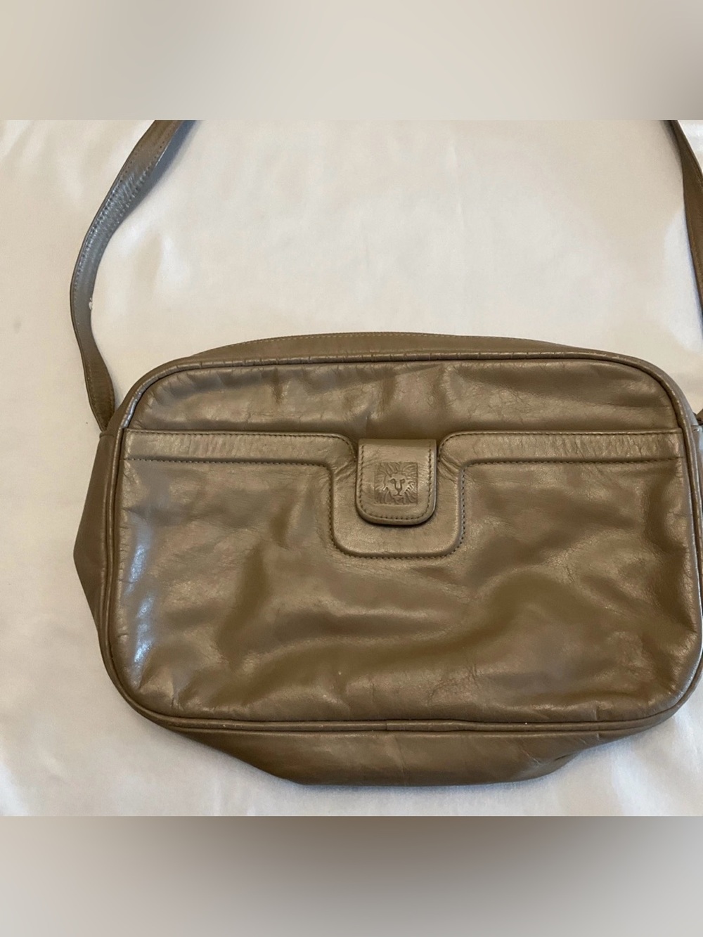Vintage Anne Klein Calderon Leather Purse Beige Color Outside Pocket Zipper